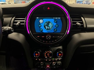 MINI Cooper 3-dörrars DCT Pepper II S&V-däck/Mvärm/Låg skatt