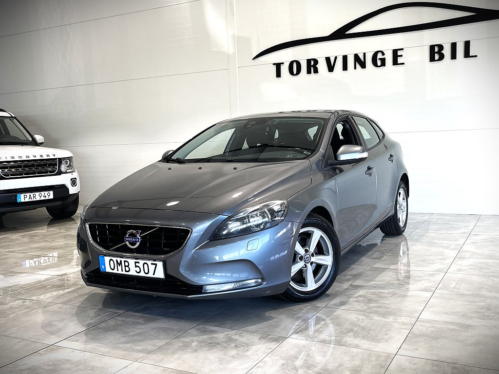 Volvo V40 D2 Automat Kinetic Värmare Ny bes Euro 5