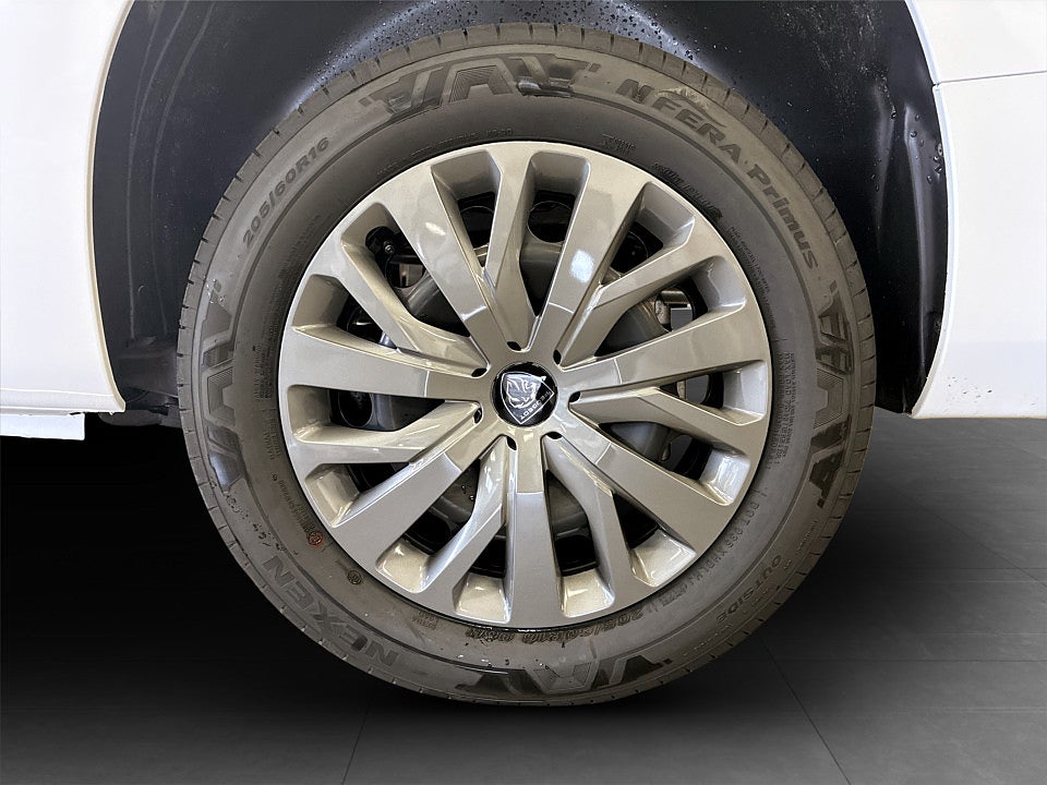 Bild på Peugeot Partner Plus 130hk Aut L2 - EDITION! SERVICE & VINTERHJUL INGÅR