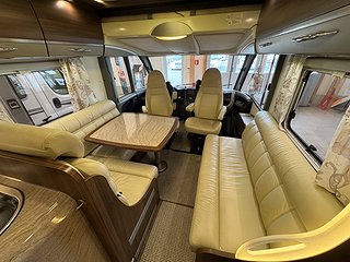 Husbil-integrerad Bürstner Elegance I900 AUT 17 av 21