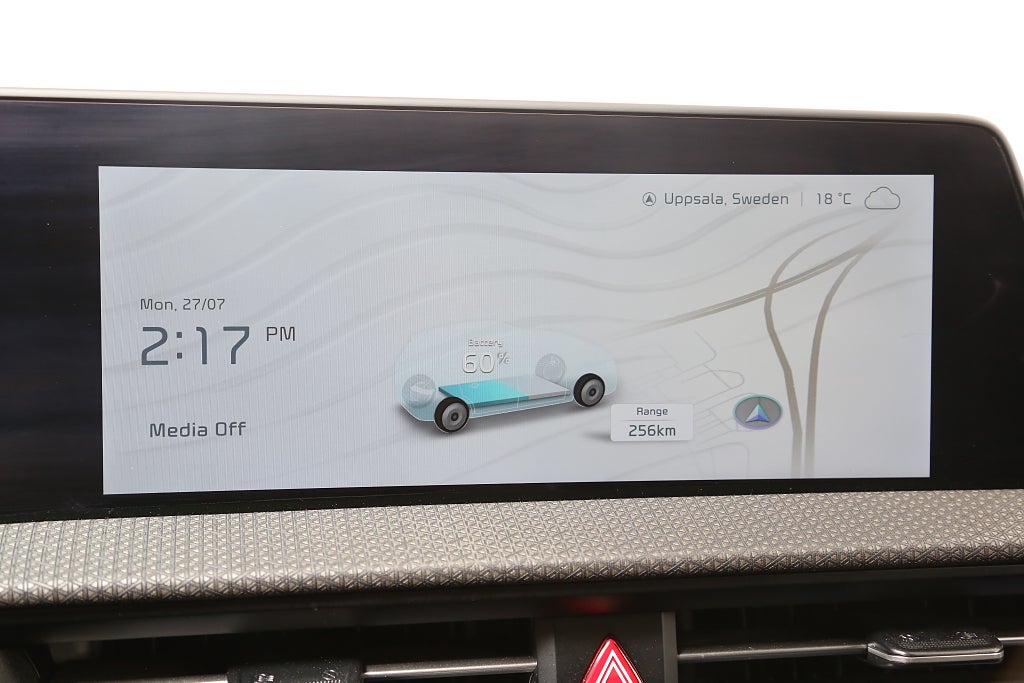 Kia EV6 77.4 kWh 325hk PLUS AWD 360°-kamera Skinn Leasbar 2023