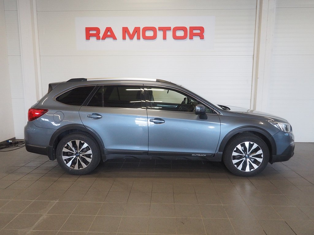 Subaru Outback 2.5 175hk 4WD Summit | Navi | Kamera | 2015