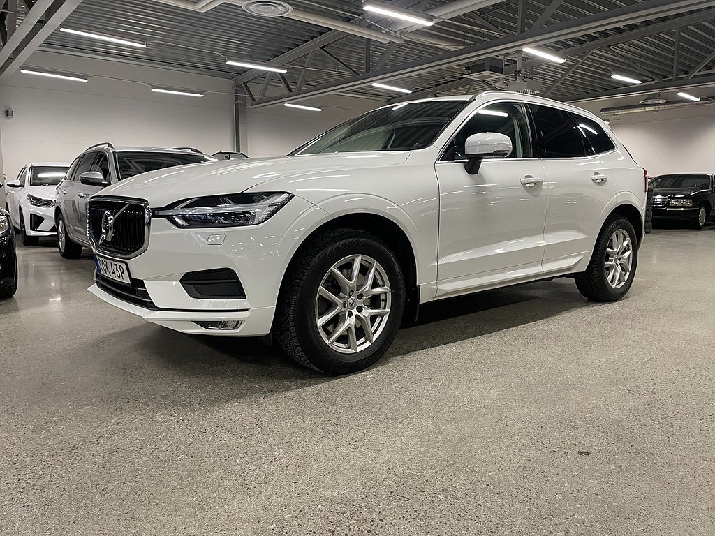 Volvo XC60 T5 AWD Geartronic Momentum Navi Pano BLIS