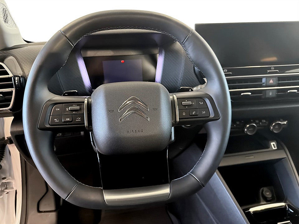 Bild på Citroën C4-X Shine 1.2 PT 130hk Aut RATTVÄRME B-KAMERA