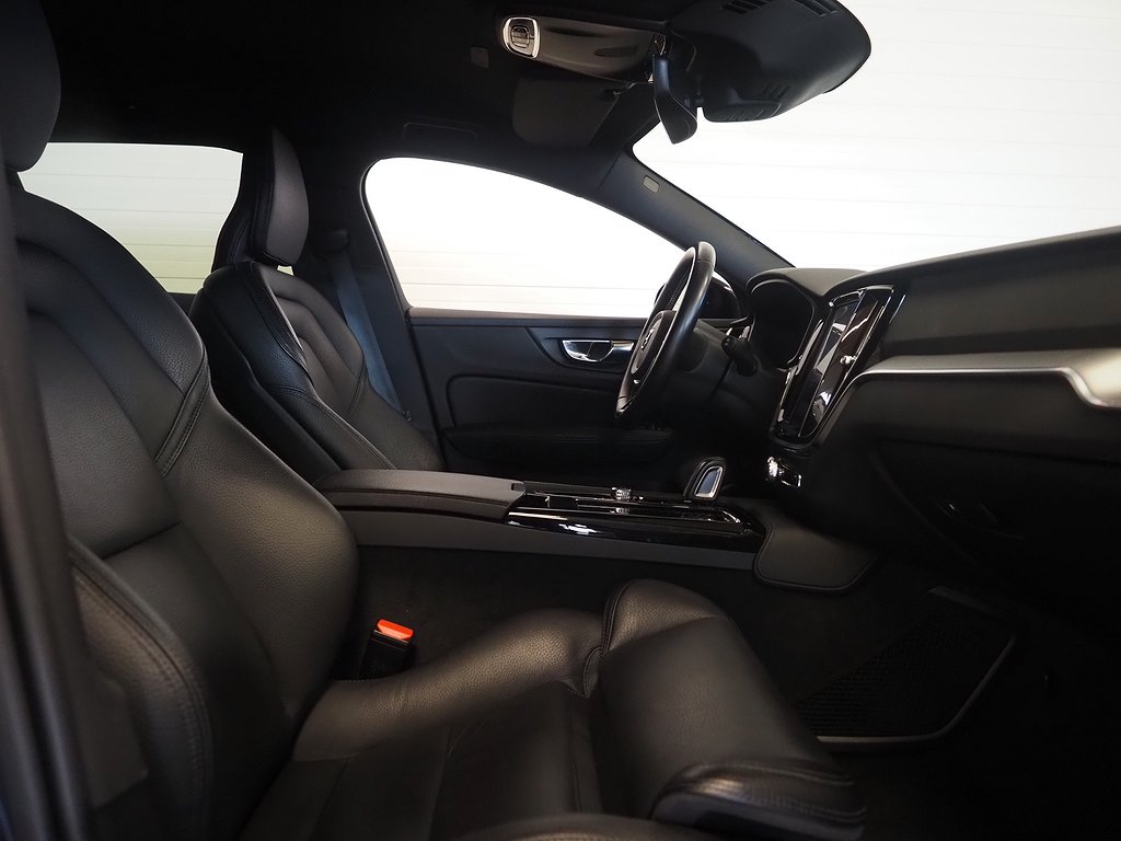 Volvo V60 T8 AWD 392hk Geartronic R-Design | Drag | Skinn | 2020