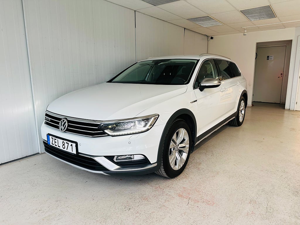 Volkswagen Passat Alltrack 2.0 TDI 4M Executive SE SPEC!
