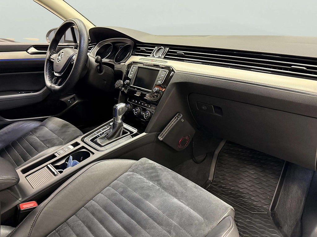 Volkswagen Passat GTE 1.4 TSI ACT GTE S&V hjul, Fullservad, Garanti - miniatyr 14