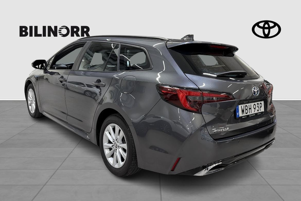 Toyota Corolla 1.8 Hybrid Active Plus 2024, photo 3/10