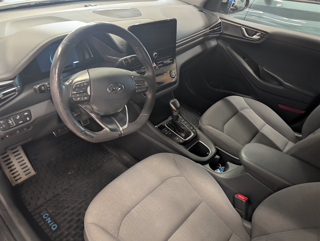 Hyundai IONIQ Plug-in 1.6 DCT Premium SoV thumbnail