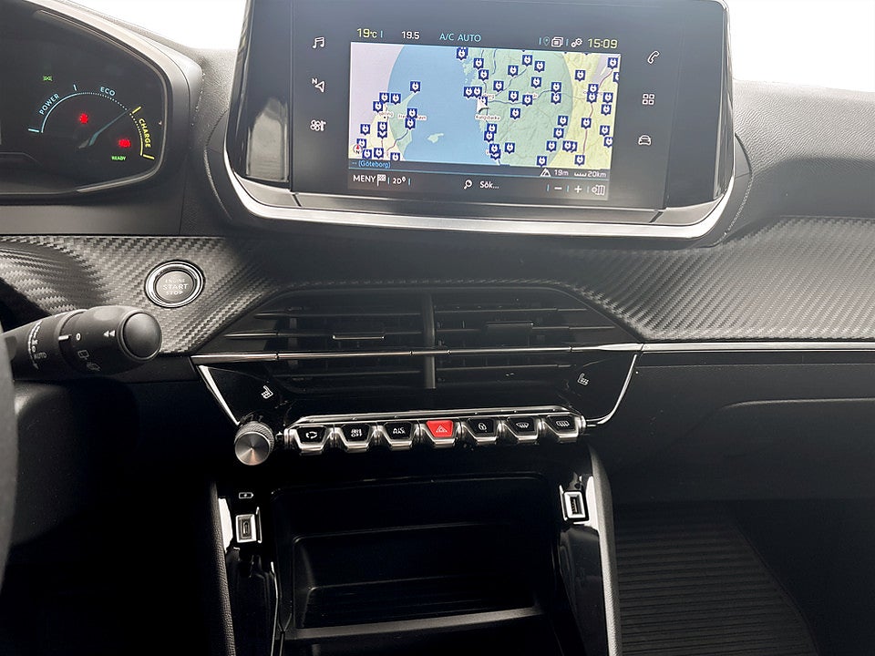 Bild på Peugeot E-2008 Active 50kWh 136hk Aut CARPLAY NAVI