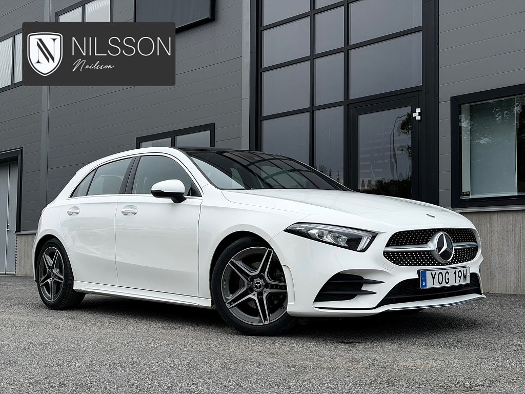 Mercedes-Benz A 180 AMG Line Panorama 1 Ägare Lågmilad Nyservad Nybess