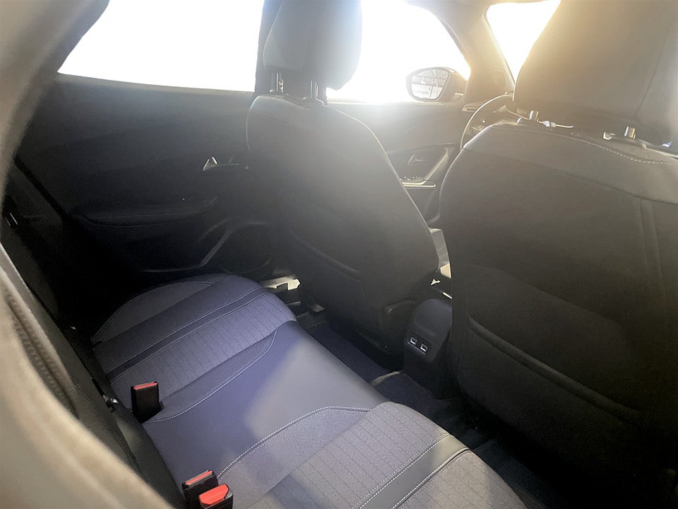 Bild på Peugeot E-2008 Allure Pack 50kWh 136hk Aut B-KAMERA CARPLAY
