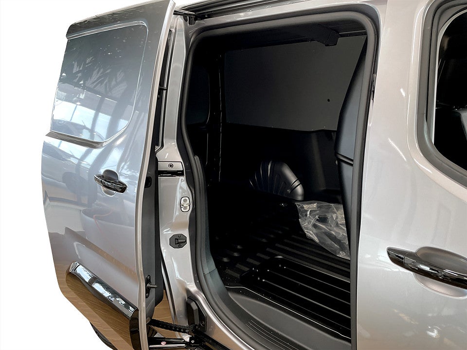 Bild på Opel Combo Elite 130hk Aut L2 - DIESELVÄRMARE MM INGÅR!