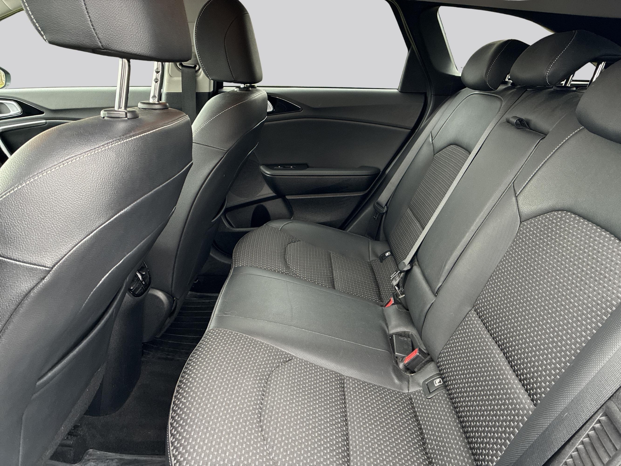 Kia Ceed 1.6 GDI 2021, photo 9/10