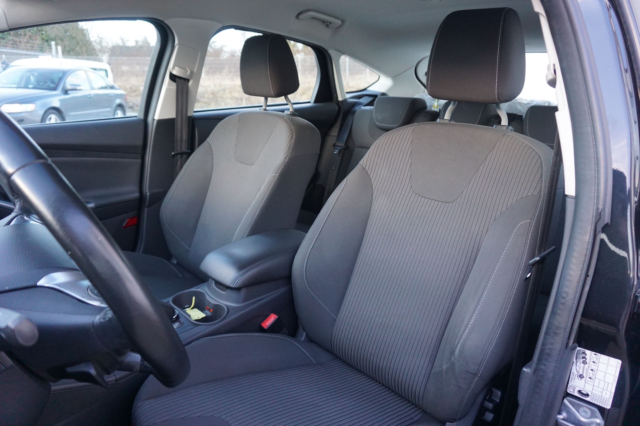 Ford Focus 1.0 EcoBoost 100hk 2012, bild 5/37