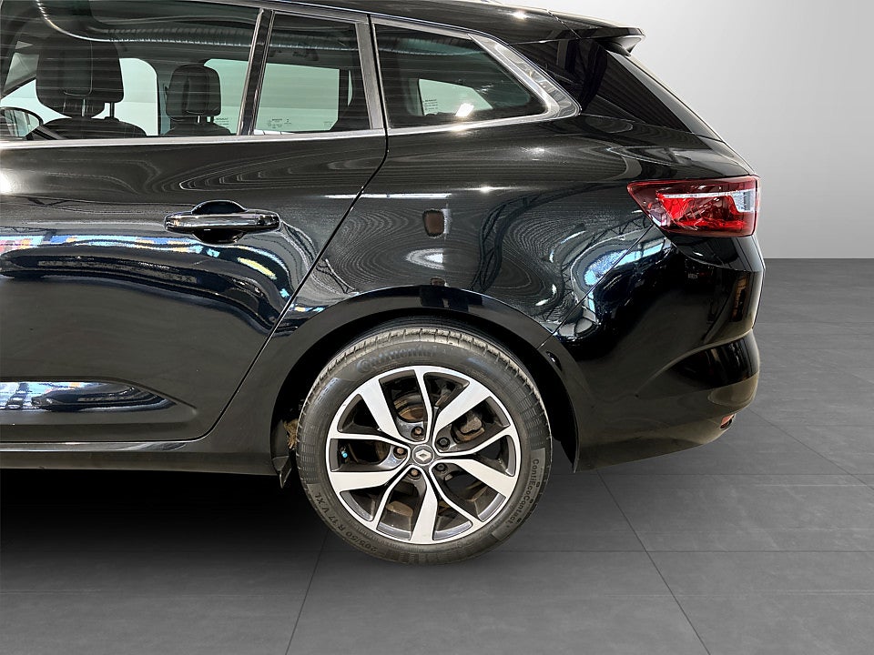 Bild på Renault Mégane Sport Tourer 1.2 TCe 132hk BOSE BACKSENSORER 