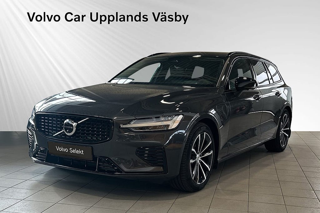 Volvo V60 T6 Plus Dark Nordic Edition / Dragkrok / H&K
