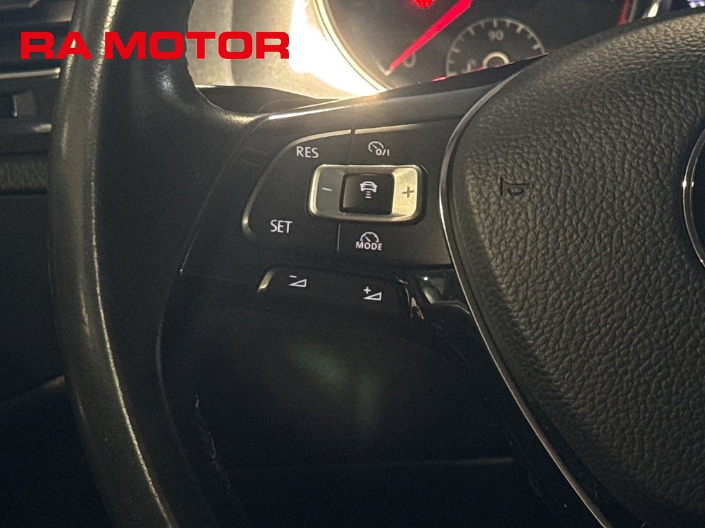 Volkswagen Golf SC 1.0 TSI DSG 110hk | P-Sensorer | ACC | Carplay 2018