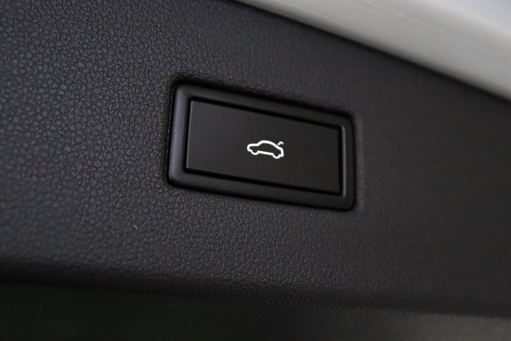 Volkswagen Tiguan 2.0 TSI OPF 4Motion Base Cockpit Värmare