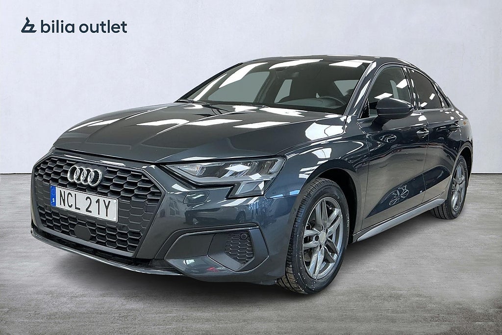 Audi A3 Sedan 35 TFSI Comfort B-kamera Carplay Nyservad
