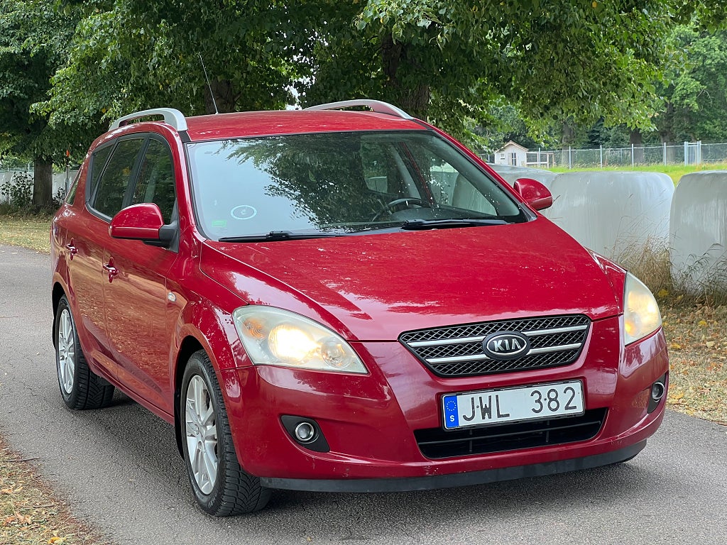 Kia Ceed cee'd_sw 1.6 CRDi EX Euro 4, Svensksål. Dragkrok
