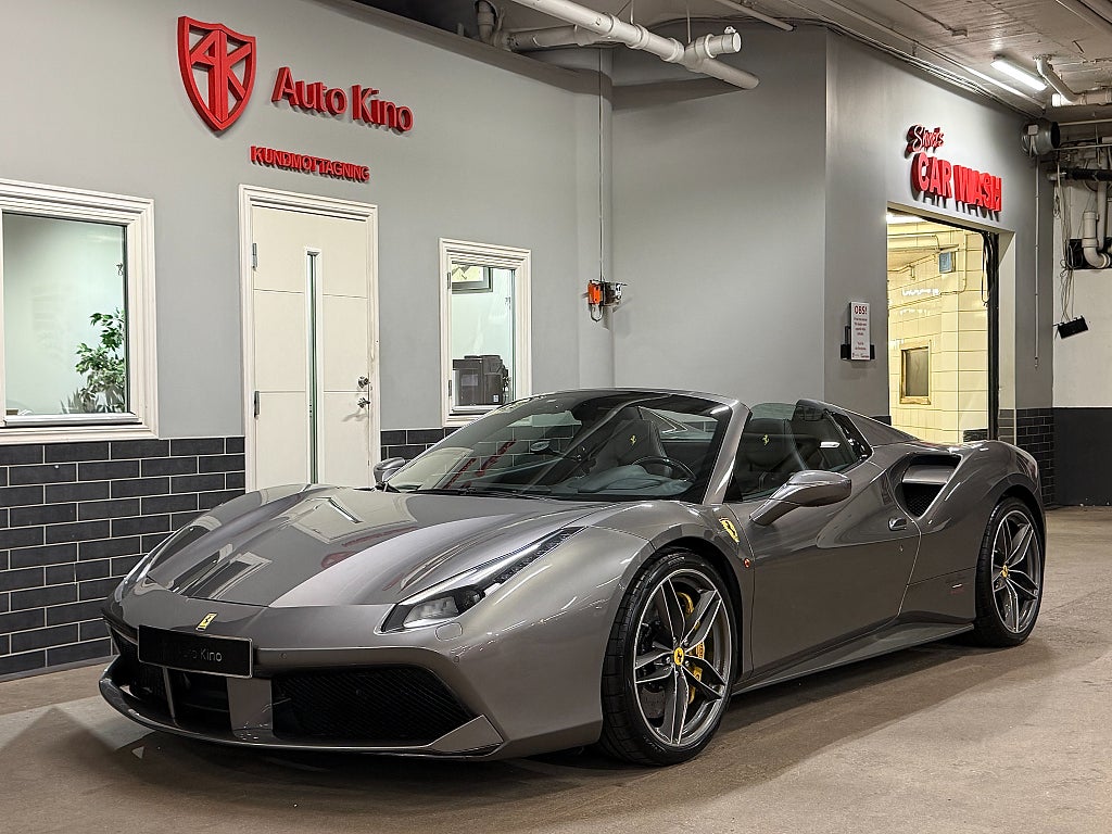 Ferrari 488 SPIDER Special Lack Capristo Spanskregisterad