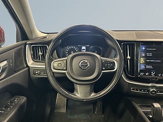 Volvo XC60 Recharge T6 AWD Automat Drag/Kamera/P-värmare/S&V-Däck – bild 9