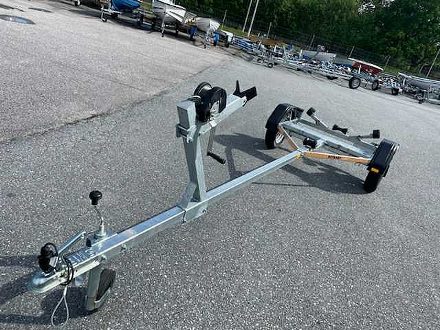 GAR Betanet 590 BE 80 km/h båttrailer med gångramp 