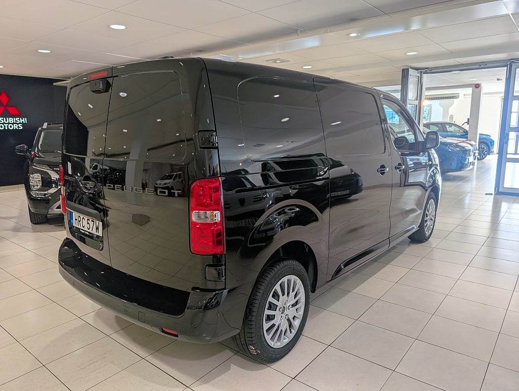 Bild på Peugeot Expert L2 BlueHDi 145 hk AUT Euro 6 Värmare/Drag