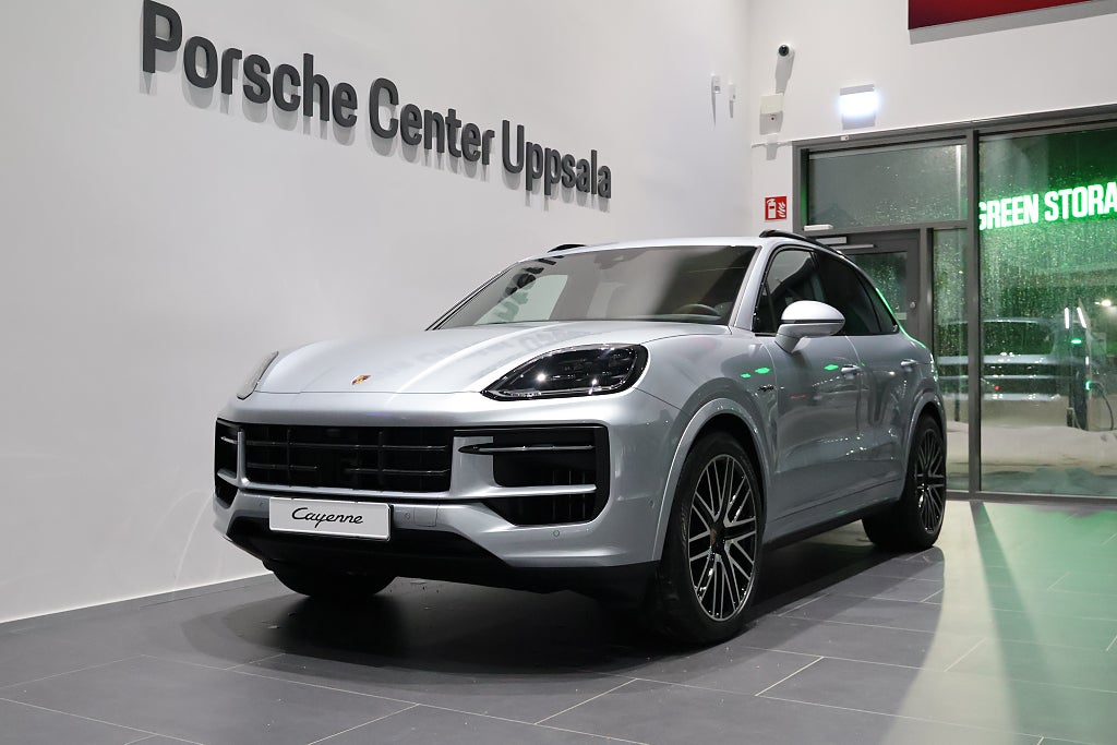 Porsche Cayenne E-hybrid Black Edition