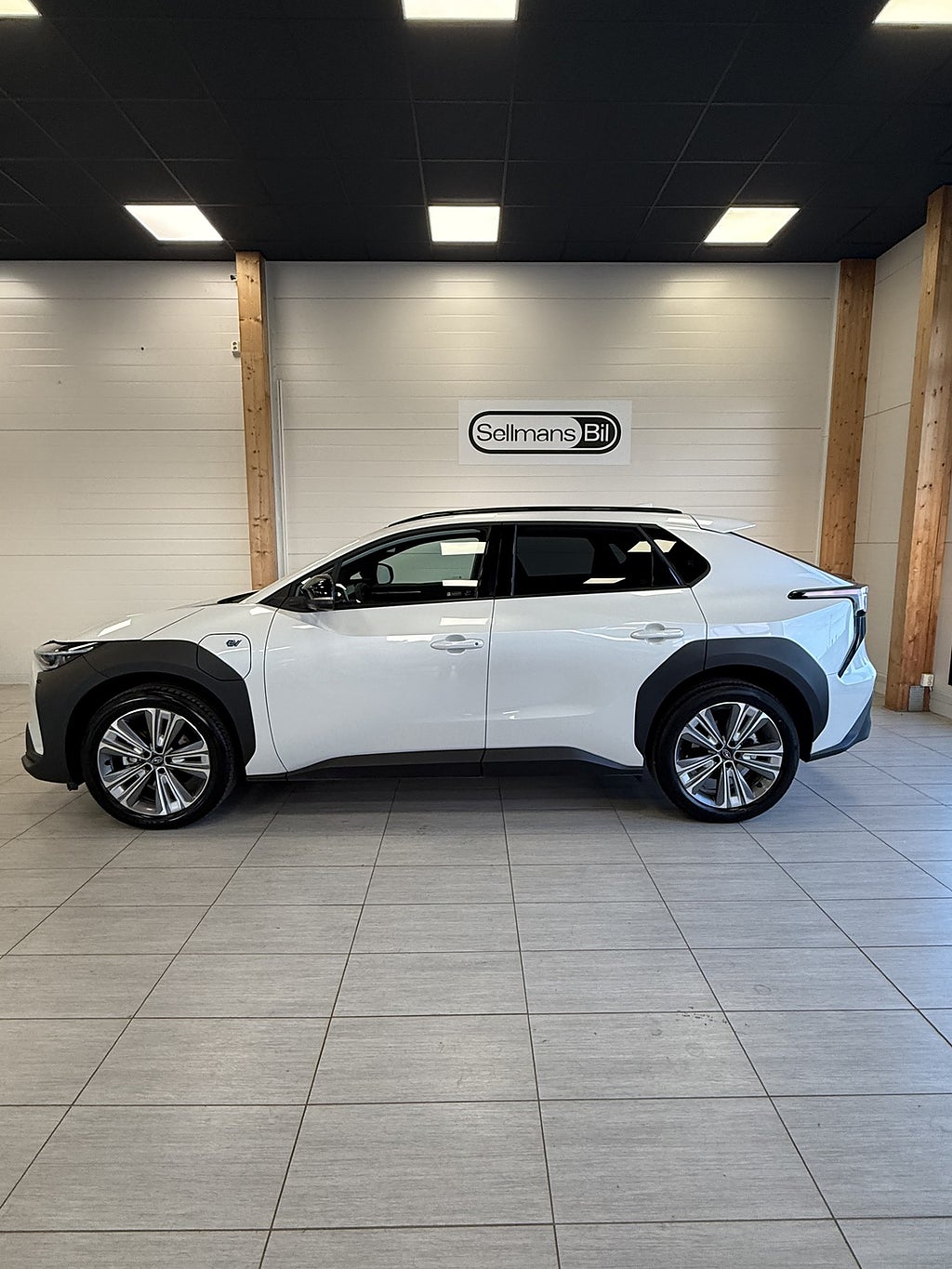 Subaru Solterra Touring 72.6 kWh AWD Inkl, V-hjul dubb 