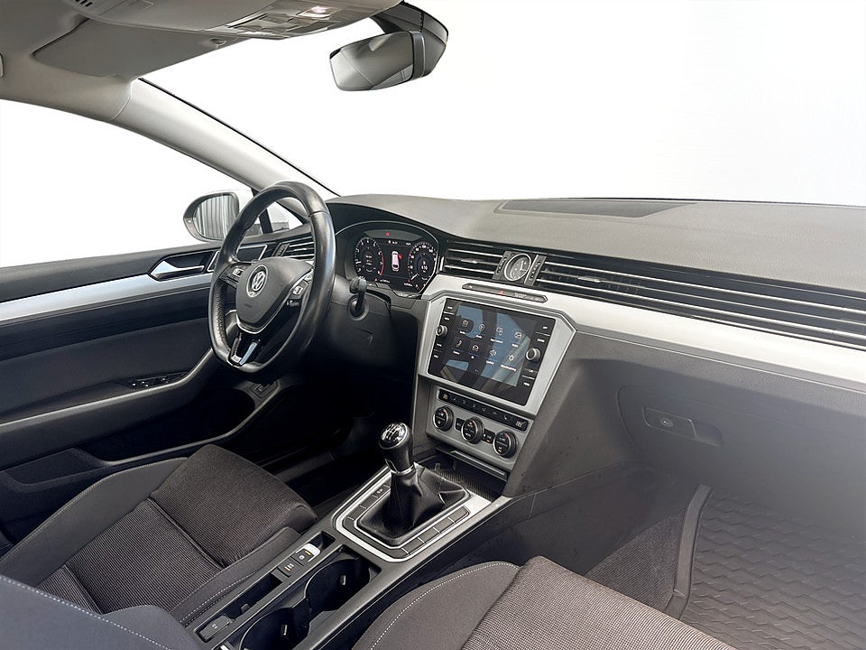 Bild på Volkswagen Passat Sportscombi Base 1.4 TSI 150hk CARPLAY P-SENSORER