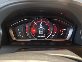Volvo XC60 D4 AWD Aut Classic Momentum Dvärm/Ad.Fhåll/BLIS/SoV – bild 11