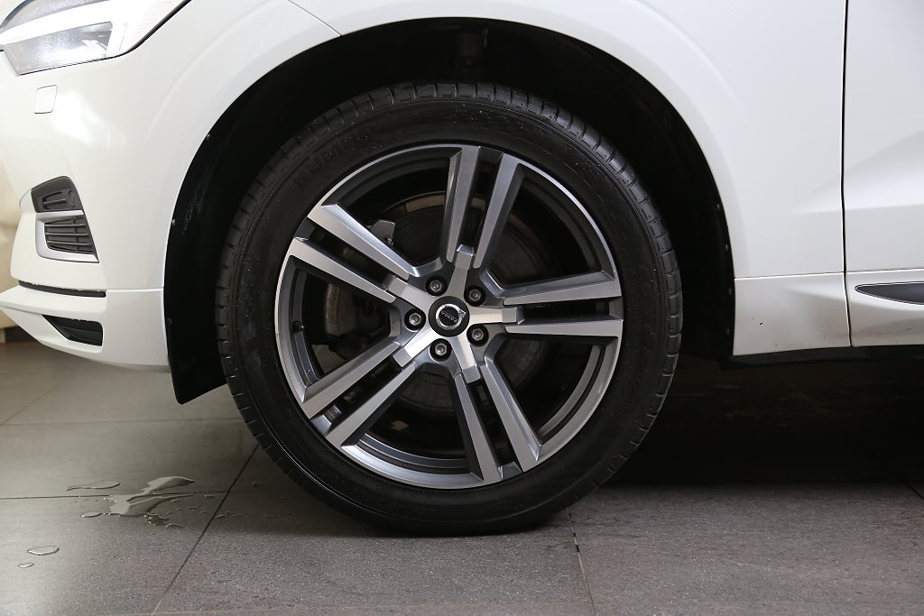 Volvo XC60 Recharge T6 Inscription Exp AWD Pano H/K Drag Leasbar 2021