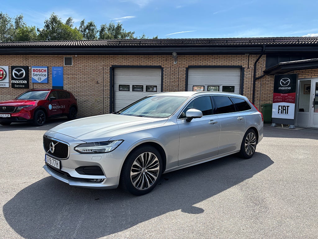 Volvo V90 D4 AWD Geartronic Momentum Advanced SE II | V-Hjul