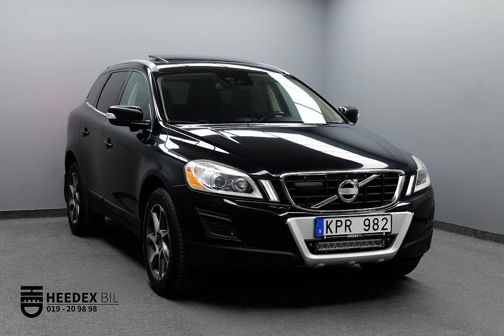 Volvo XC60 D5 AWD Geartronic 215hk Summum Pano BLIS Drag VoC Navi