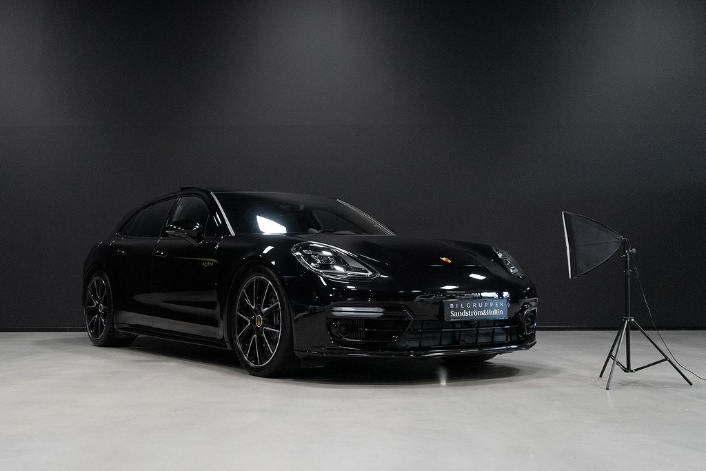 Porsche Panamera 4 E-Hybrid Sport Turismo Platinum Edition