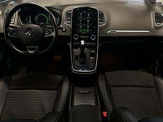 Renault Grand Scénic 1.5 dCi EDC 7-sits S&V-däck/Kamera/Drag