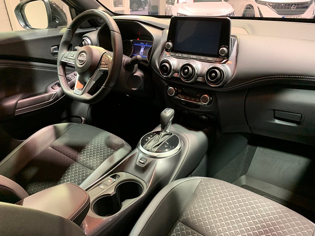 Nissan Juke 1.0 DIG-T DCT| N-Connecta | Nyskick 2024