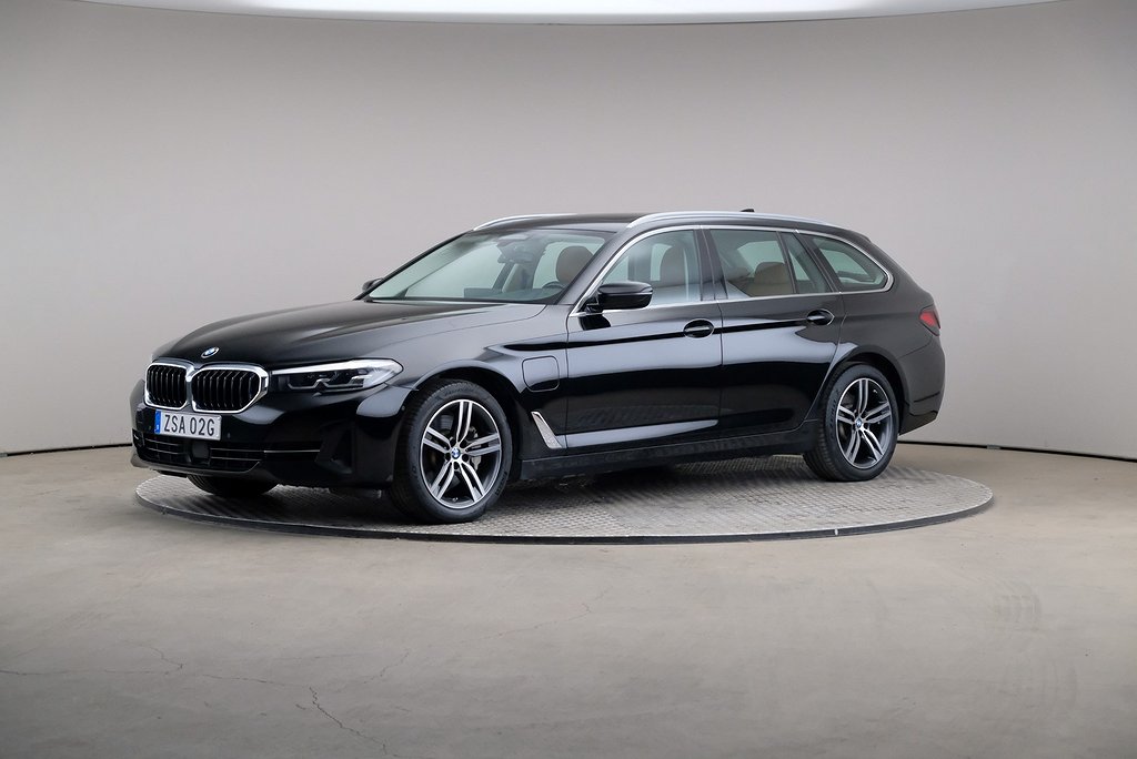 BMW 530e Series 5 Xdrive Touring Connected Drag Läder Pano ACC