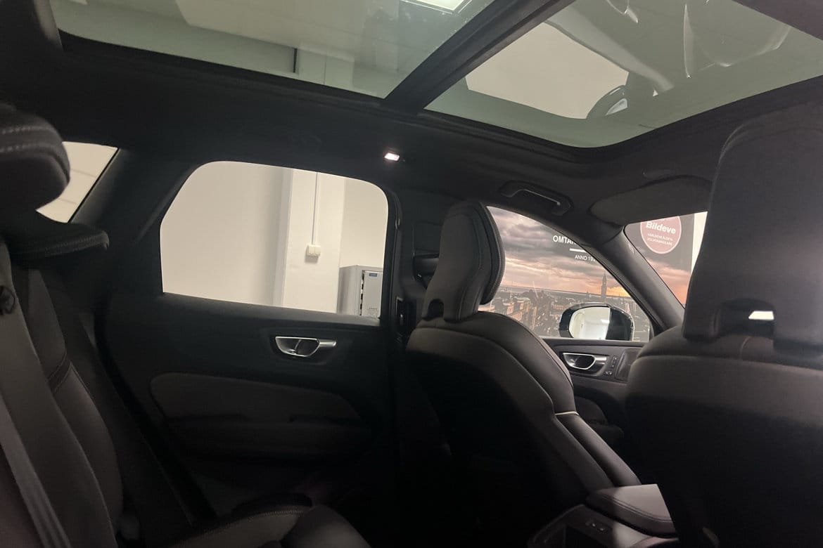 Volvo XC60 T6 Plus Black Nordic Edition 2026, bild 7/10