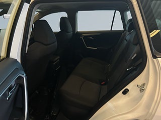 Toyota RAV4 Hybrid AWD/MoK/SoV/B-Kamera/Psens/Ad.Farthållare/MOMS – bild 12