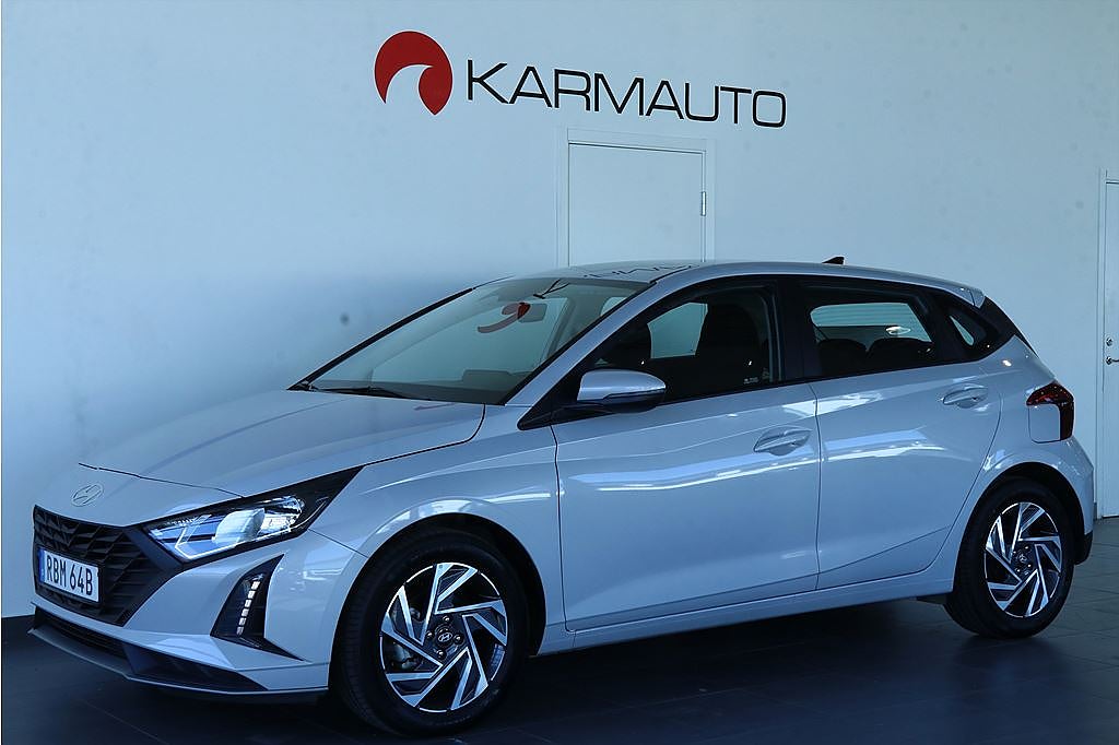 Hyundai i20 Essential 1.2 MPi Manuell 84hk Backkamera Navi CarPlay