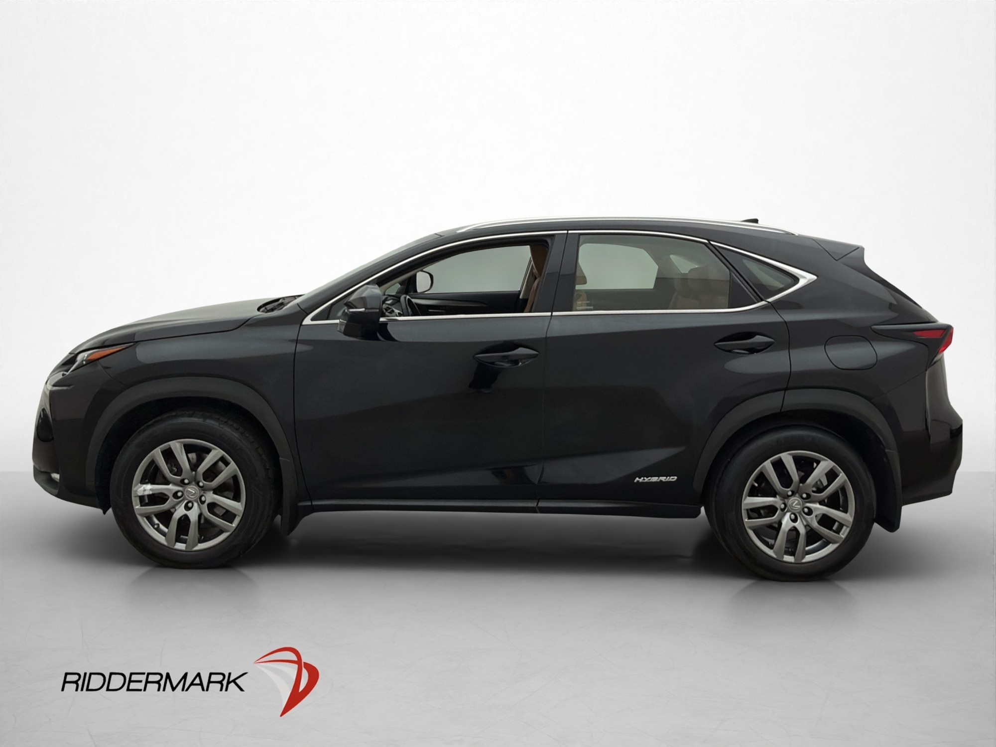 Lexus NX 300h 2.5 AWD E-CVT 197hk 2015, kuva 5/73
