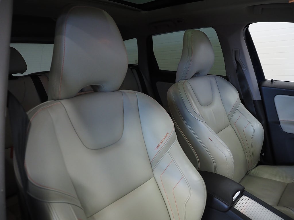 Volvo XC60 D5 AWD Geartronic Ocean Race Business Skinn Pano 2015