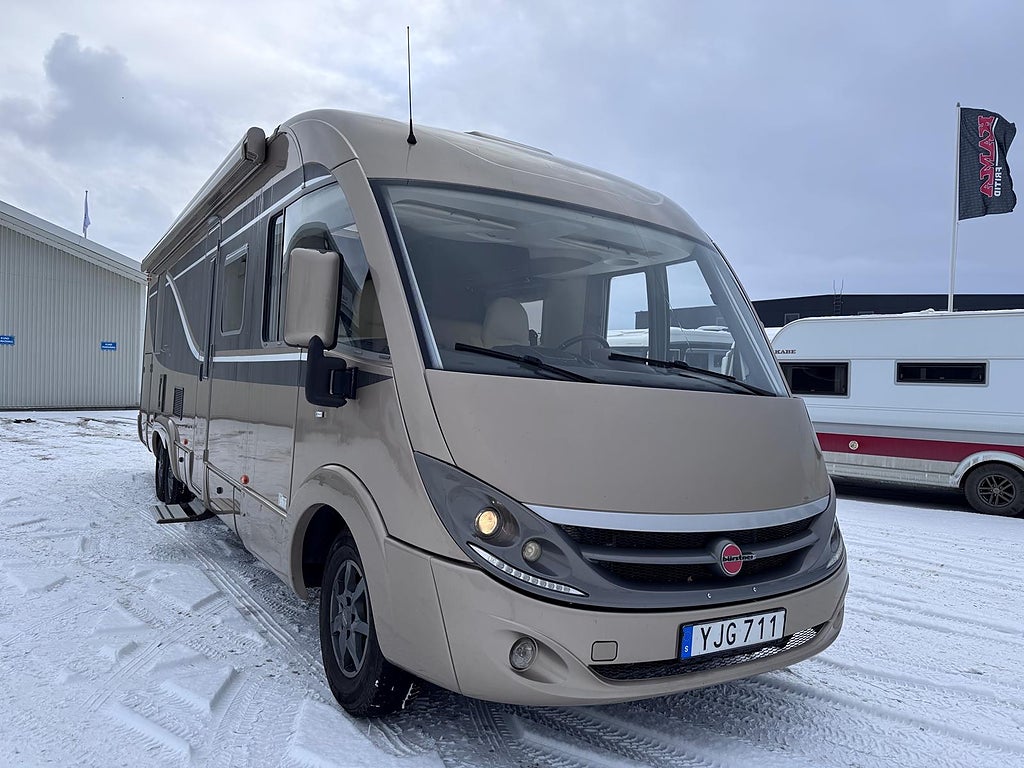 Bürstner ELEGANCE 890 Queensbed