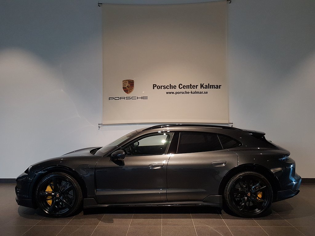 Porsche Taycan Turbo S Cross Turismo Porsche Approved Se Spec 