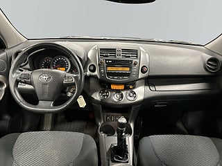 Toyota RAV4 2.0 VVT-i 4x4 Nyservad/Drag/Kamkedja/S&V-Däck
