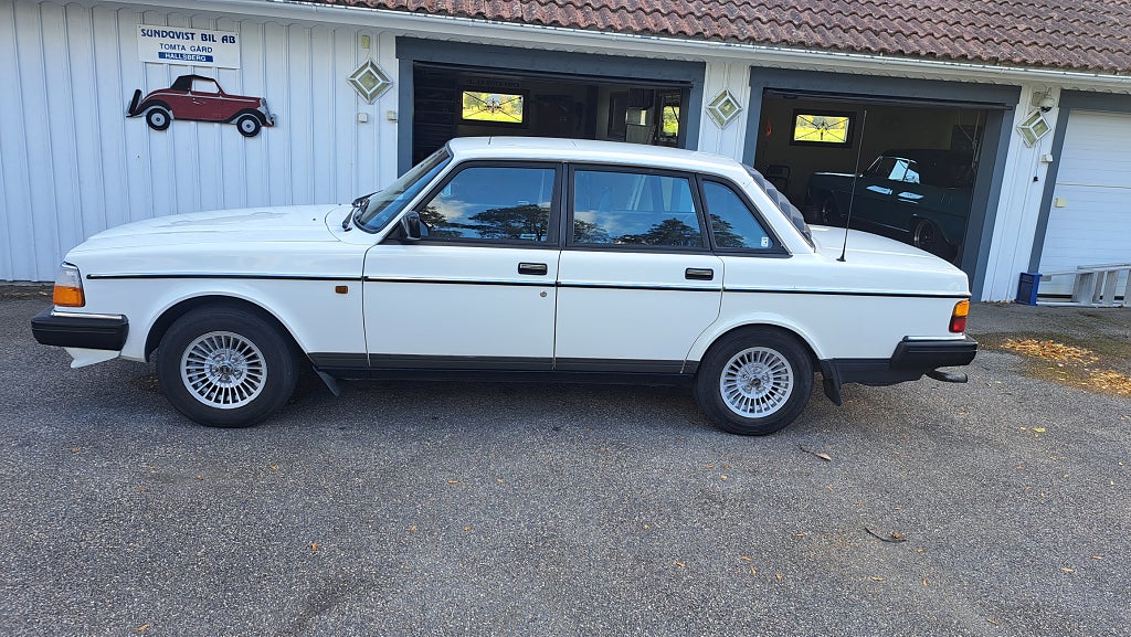 Volvo 244 GL Aut Soll Mycket fin bil