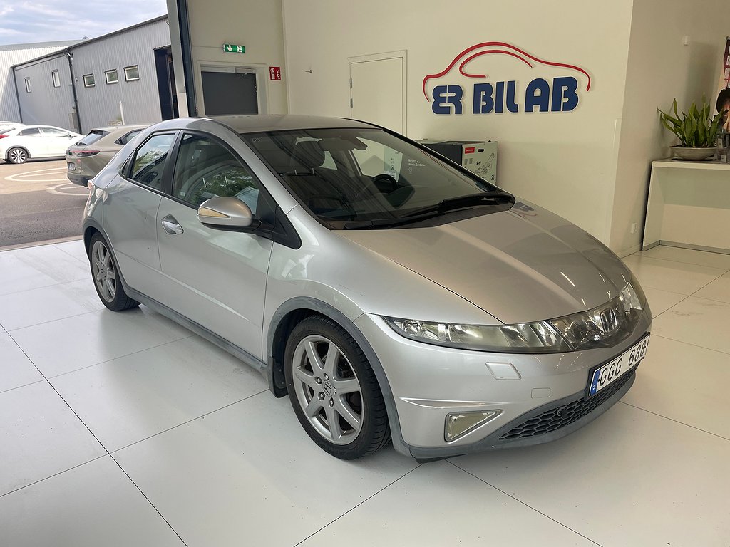 Honda Civic 1,8 Automat 5 dr 